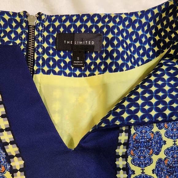 The Limited Chic Blue And Yellow Patterned Dress, Size Small, EUC - Picture 4 of 8